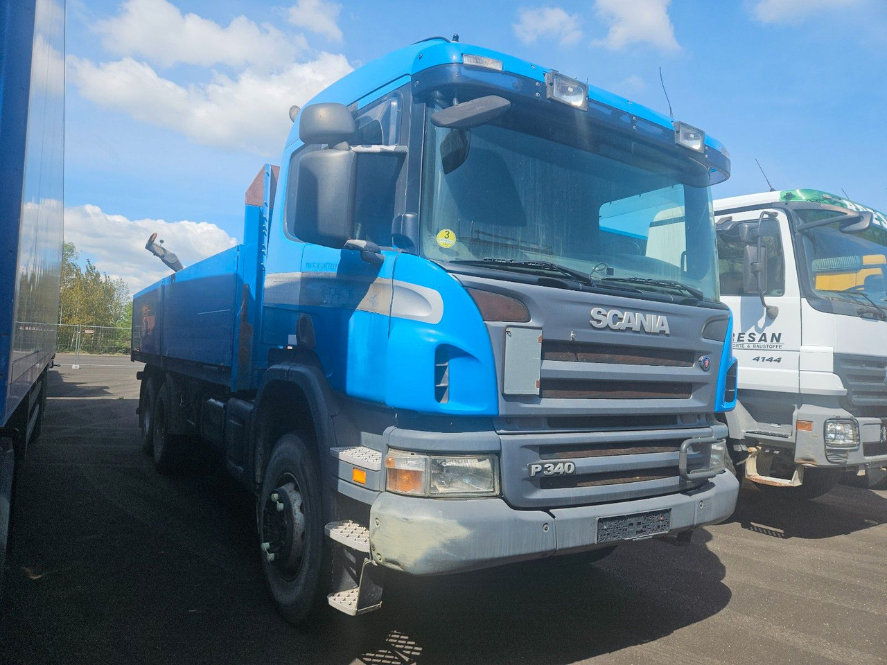 Scania P340 6x6 Pritsche Schaltgetriebe Blatt/Blatt - Vrachtwagen met open laadbak: afbeelding 2 Scania P340 6x6 Pritsche Schaltgetriebe Blatt/Blatt - Vrachtwagen met open laadbak: afbeelding 2