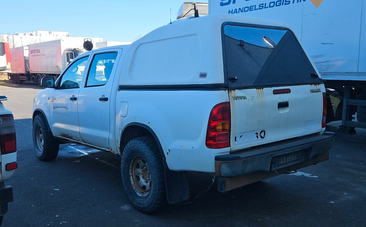 Toyota Hilux Double Cab 4x4 - SUV: afbeelding 4 Toyota Hilux Double Cab 4x4 - SUV: afbeelding 4