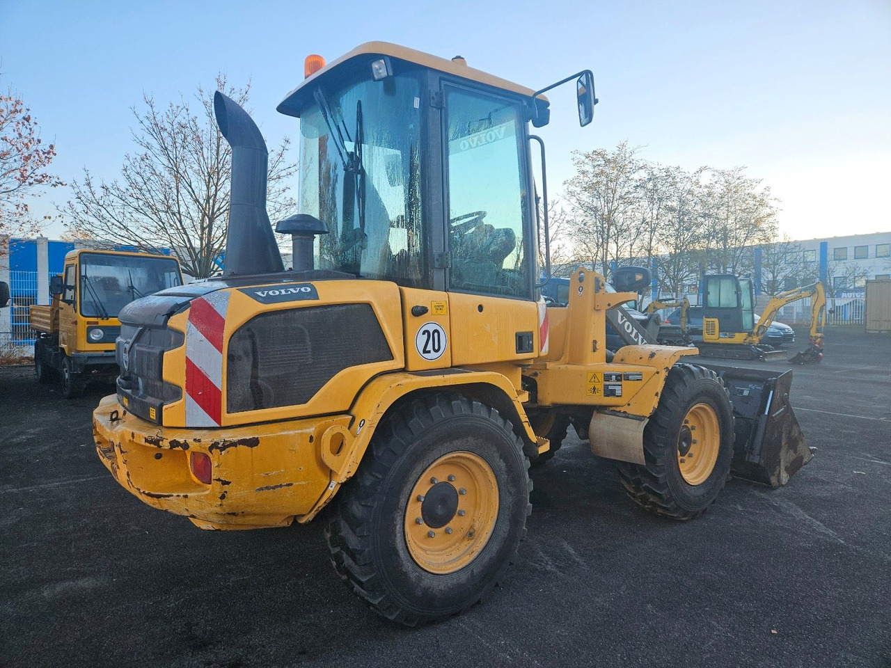 Volvo L30G mit Klappschaufel - Wiellader: afbeelding 4 Volvo L30G mit Klappschaufel - Wiellader: afbeelding 4