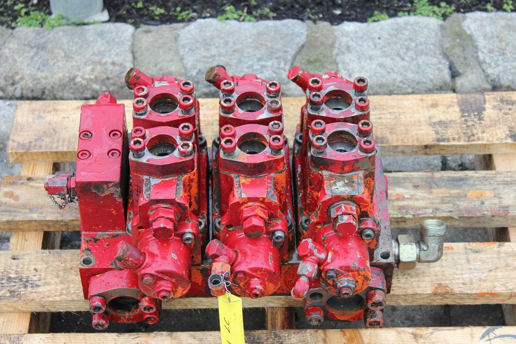 Atlas 1704 LC - Hydraulische klep voor Bouwmachine: afbeelding 5 Atlas 1704 LC - Hydraulische klep voor Bouwmachine: afbeelding 5