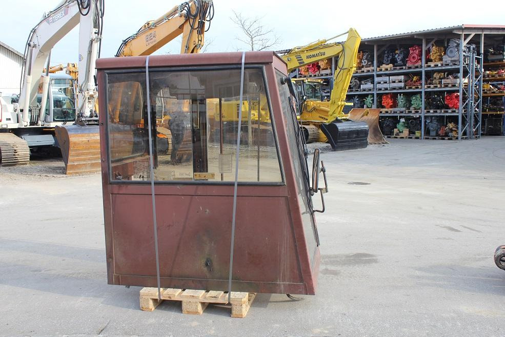 Case 1088 - Cabine voor Bouwmachine: afbeelding 1 Case 1088 - Cabine voor Bouwmachine: afbeelding 1