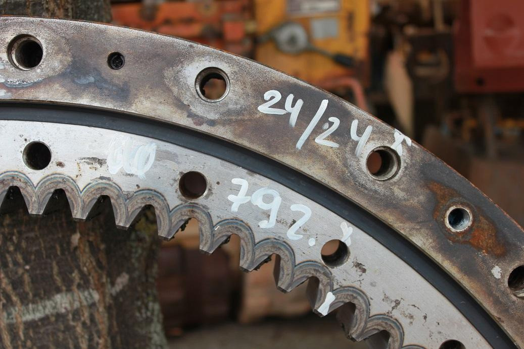 Case 788 LC - Draaikrans voor Bouwmachine: afbeelding 2 Case 788 LC - Draaikrans voor Bouwmachine: afbeelding 2