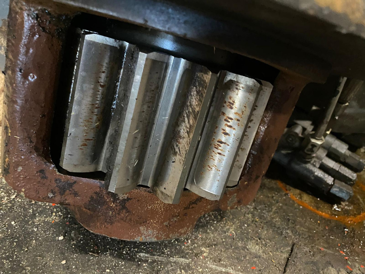 Case 888 P - Zwenkmotor voor Bouwmachine: afbeelding 5 Case 888 P - Zwenkmotor voor Bouwmachine: afbeelding 5