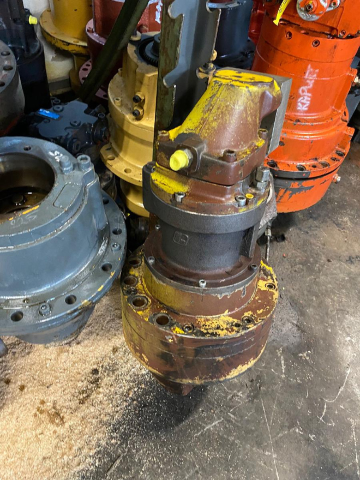 Case 888 P - Zwenkmotor voor Bouwmachine: afbeelding 2 Case 888 P - Zwenkmotor voor Bouwmachine: afbeelding 2