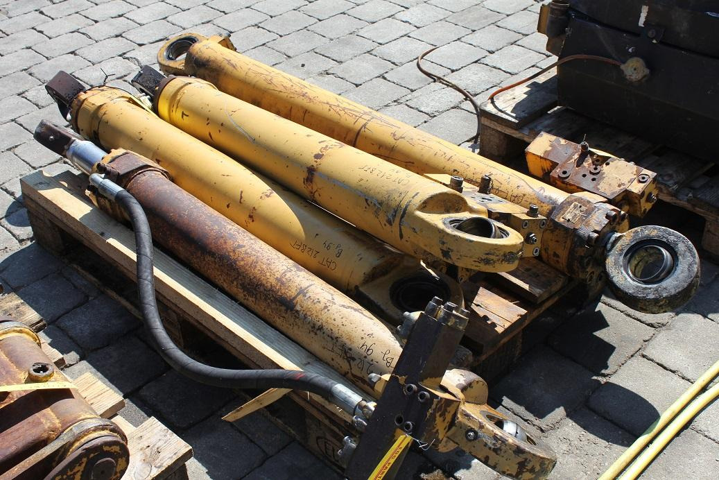 Caterpillar 212 BFT - Hydraulische cilinder voor Bouwmachine: afbeelding 5 Caterpillar 212 BFT - Hydraulische cilinder voor Bouwmachine: afbeelding 5