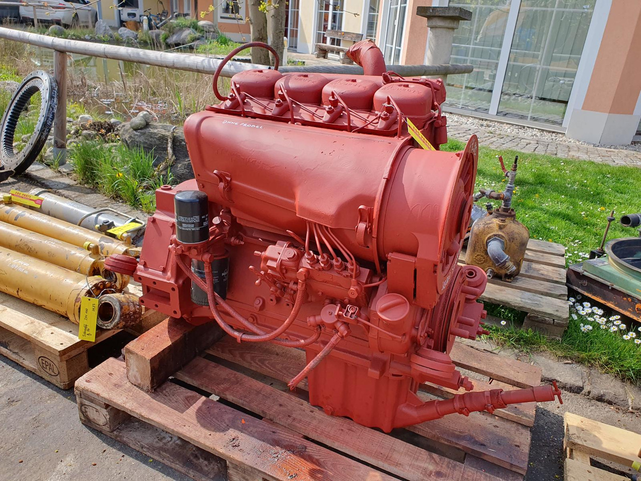 Deutz F4L912 aus SKB 800 - Motor voor Bouwmachine: afbeelding 2 Deutz F4L912 aus SKB 800 - Motor voor Bouwmachine: afbeelding 2