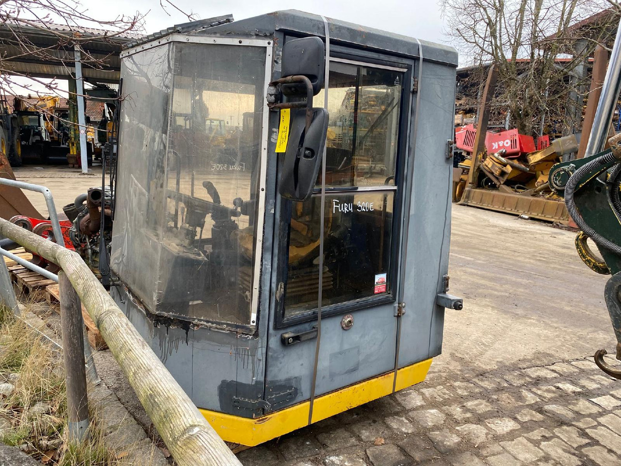 Furukawa 320 E - Cabine voor Bouwmachine: afbeelding 1 Furukawa 320 E - Cabine voor Bouwmachine: afbeelding 1