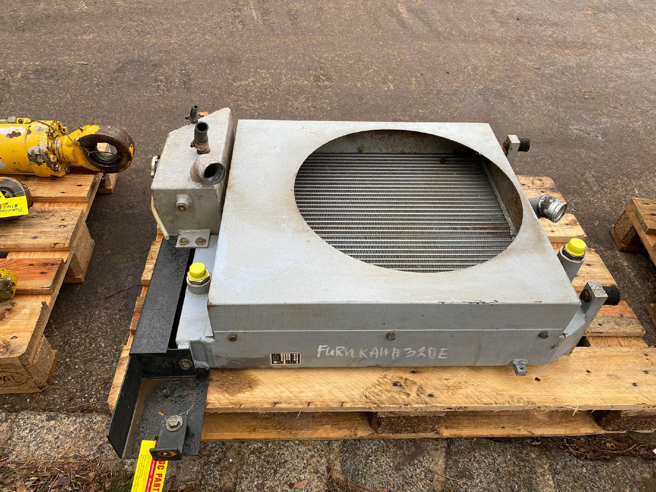 Furukawa 320 E - Koelsysteem voor Bouwmachine: afbeelding 1 Furukawa 320 E - Koelsysteem voor Bouwmachine: afbeelding 1