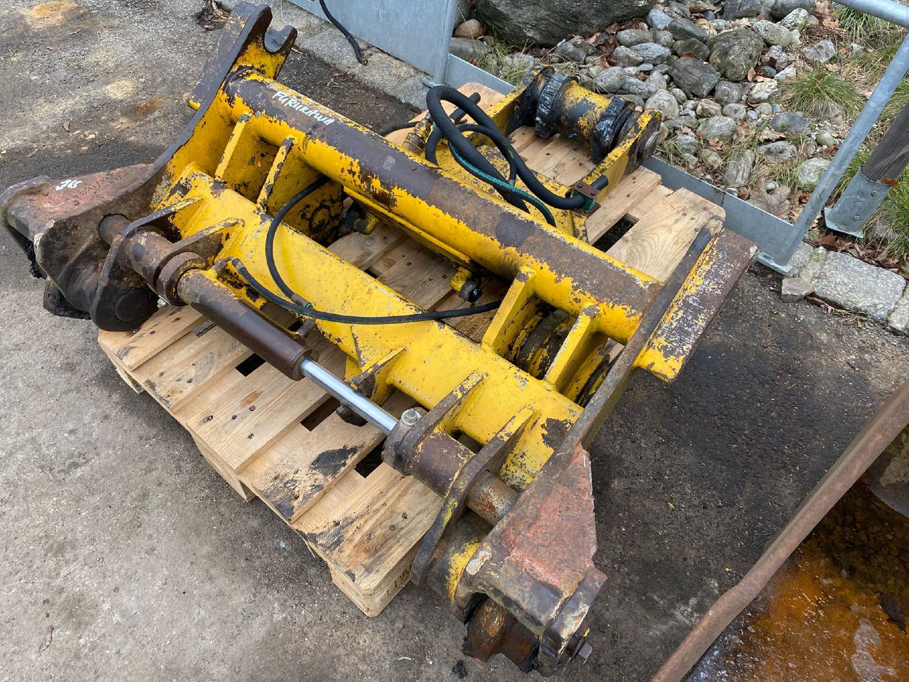 Furukawa 320E - Snelwissel: afbeelding 4 Furukawa 320E - Snelwissel: afbeelding 4