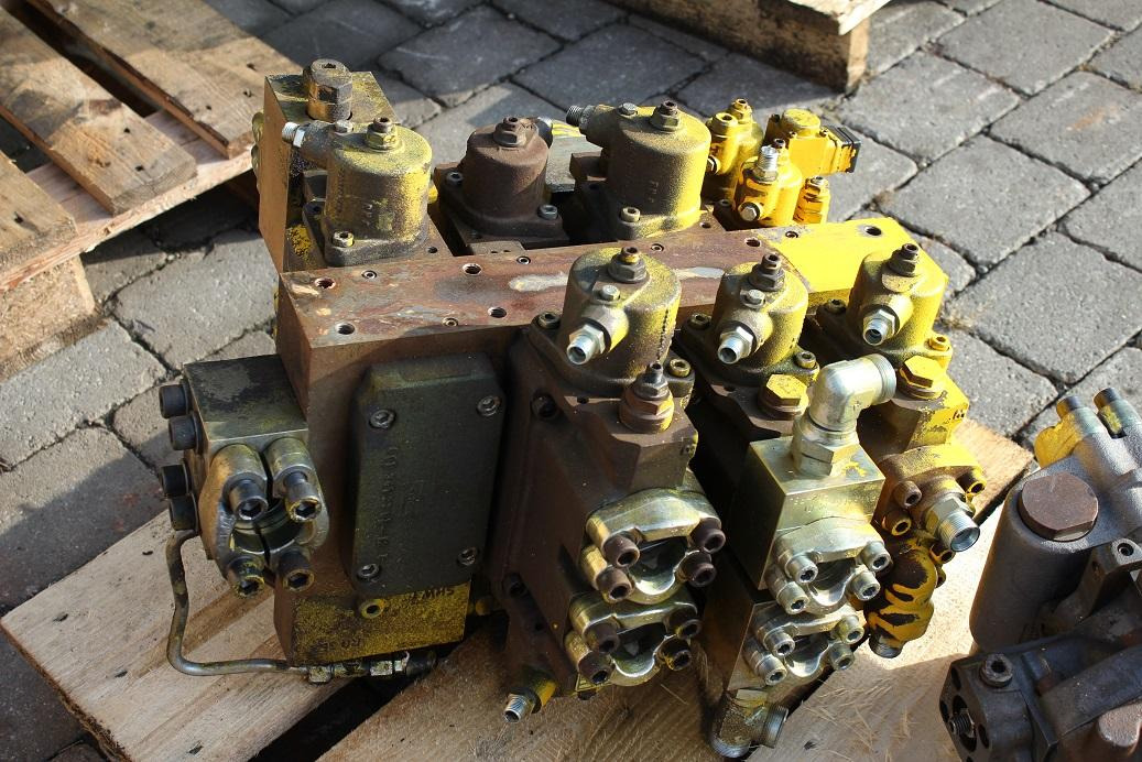 Furukawa W 735 - Hydraulische klep voor Bouwmachine: afbeelding 3 Furukawa W 735 - Hydraulische klep voor Bouwmachine: afbeelding 3