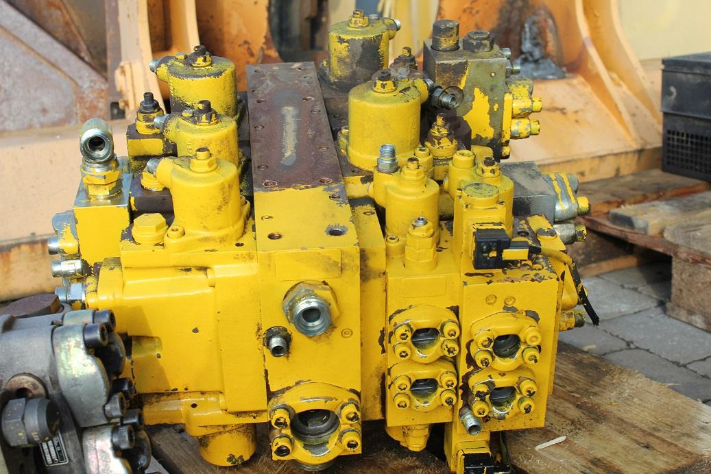 Furukawa W 735 - Hydraulische klep voor Bouwmachine: afbeelding 4 Furukawa W 735 - Hydraulische klep voor Bouwmachine: afbeelding 4