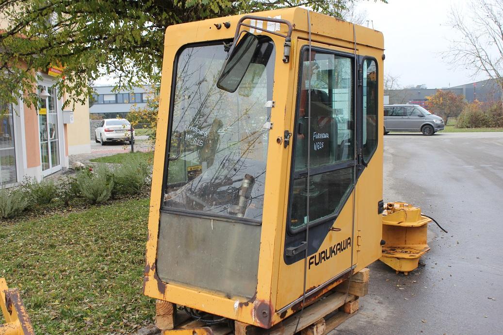 Furukawa W625 - Cabine voor Bouwmachine: afbeelding 2 Furukawa W625 - Cabine voor Bouwmachine: afbeelding 2