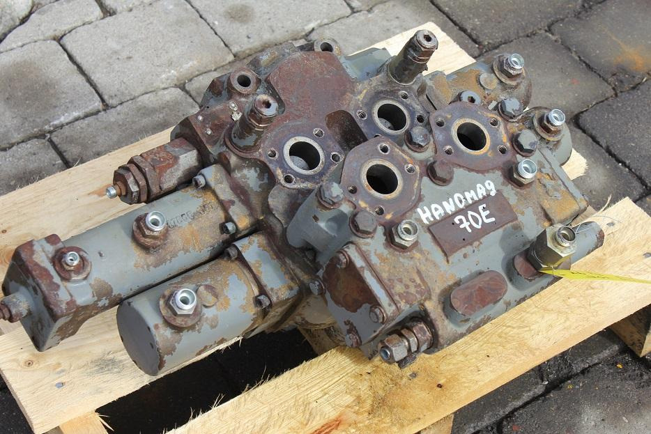 Hanomag 70E - Hydraulische klep voor Bouwmachine: afbeelding 4 Hanomag 70E - Hydraulische klep voor Bouwmachine: afbeelding 4