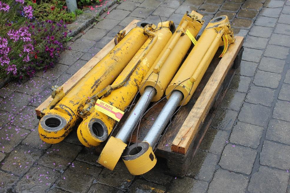 Hanomag D 400 - Hydraulische cilinder voor Bouwmachine: afbeelding 5 Hanomag D 400 - Hydraulische cilinder voor Bouwmachine: afbeelding 5