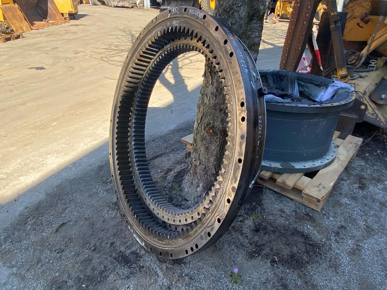 Hitachi ZX 225 - Draaikrans voor Bouwmachine: afbeelding 1 Hitachi ZX 225 - Draaikrans voor Bouwmachine: afbeelding 1