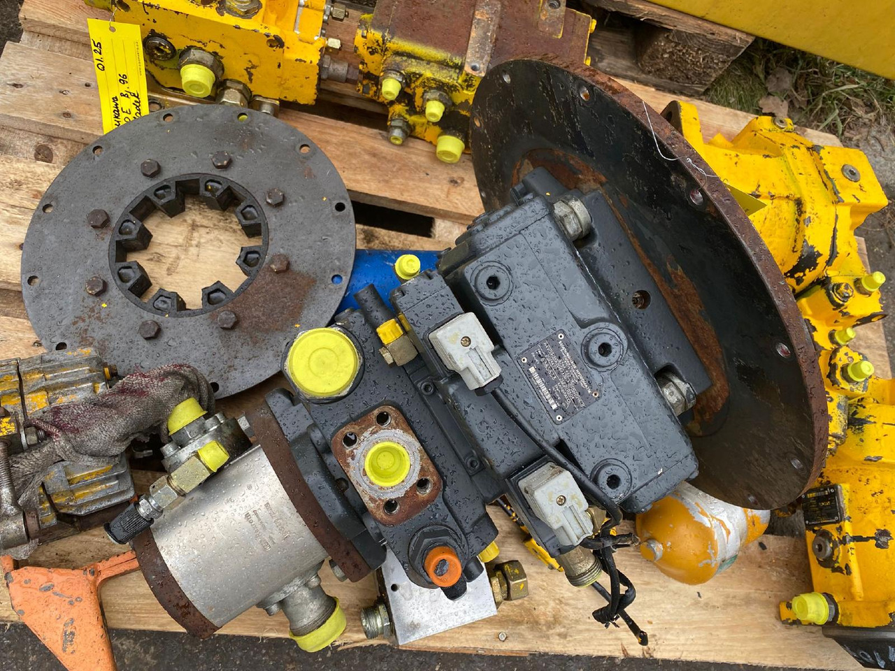 Hydromatik A4VG 90 aus Furukawa 320 E - Hydraulische pomp voor Bouwmachine: afbeelding 1 Hydromatik A4VG 90 aus Furukawa 320 E - Hydraulische pomp voor Bouwmachine: afbeelding 1