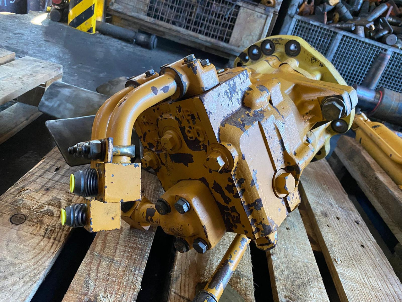 Komatsu PC 150 - Zwenkmotor voor Bouwmachine: afbeelding 3 Komatsu PC 150 - Zwenkmotor voor Bouwmachine: afbeelding 3