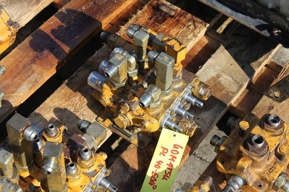 Komatsu PC 40 - Hydraulische klep voor Bouwmachine: afbeelding 3 Komatsu PC 40 - Hydraulische klep voor Bouwmachine: afbeelding 3