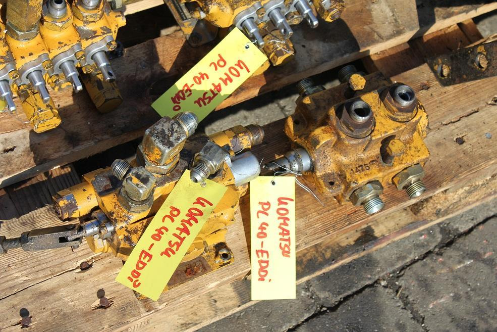 Komatsu PC 40 - Hydraulische klep voor Bouwmachine: afbeelding 4 Komatsu PC 40 - Hydraulische klep voor Bouwmachine: afbeelding 4