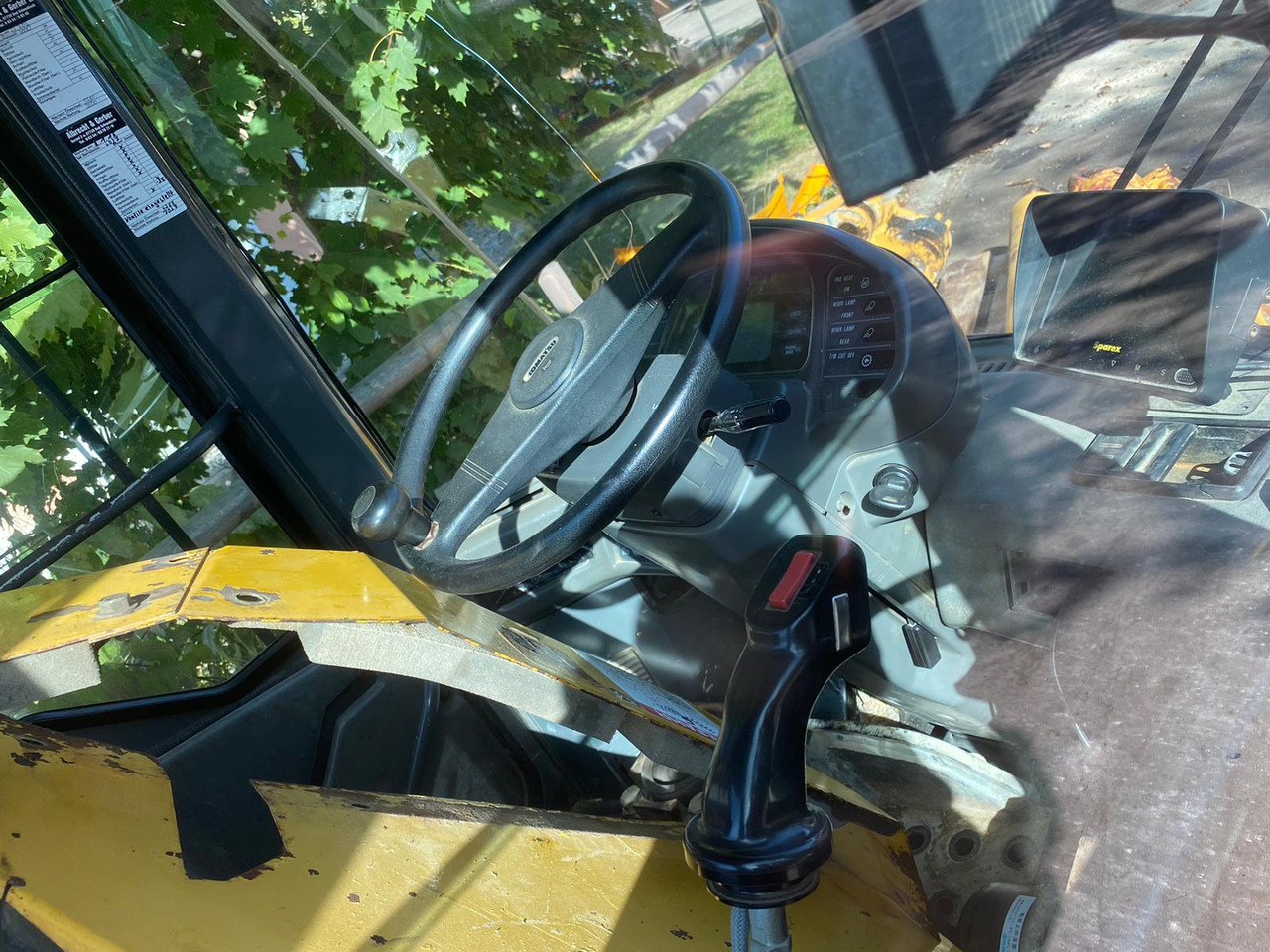 Komatsu WA 380 - Cabine voor Bouwmachine: afbeelding 5 Komatsu WA 380 - Cabine voor Bouwmachine: afbeelding 5