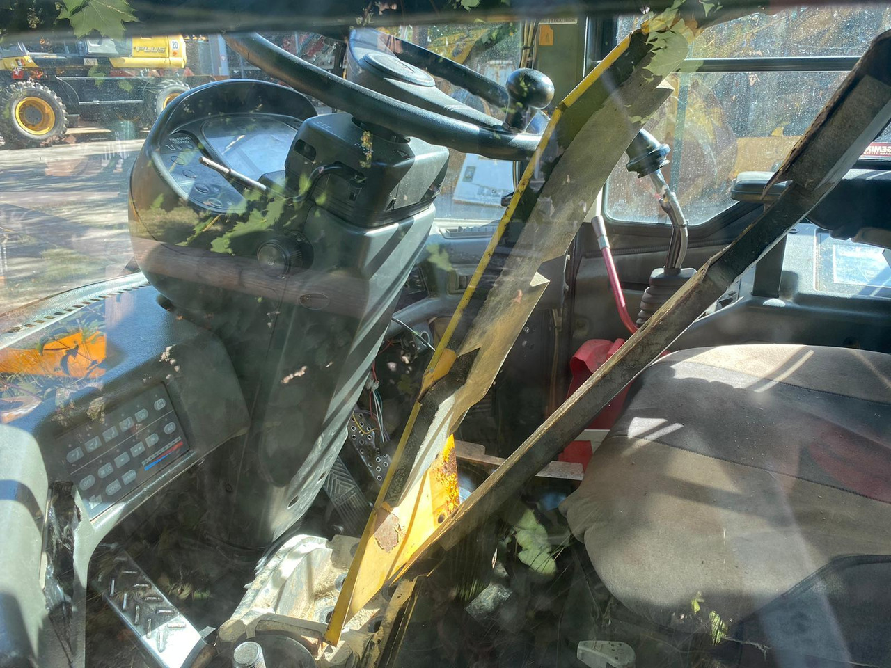 Komatsu WA 380 - Cabine voor Bouwmachine: afbeelding 4 Komatsu WA 380 - Cabine voor Bouwmachine: afbeelding 4