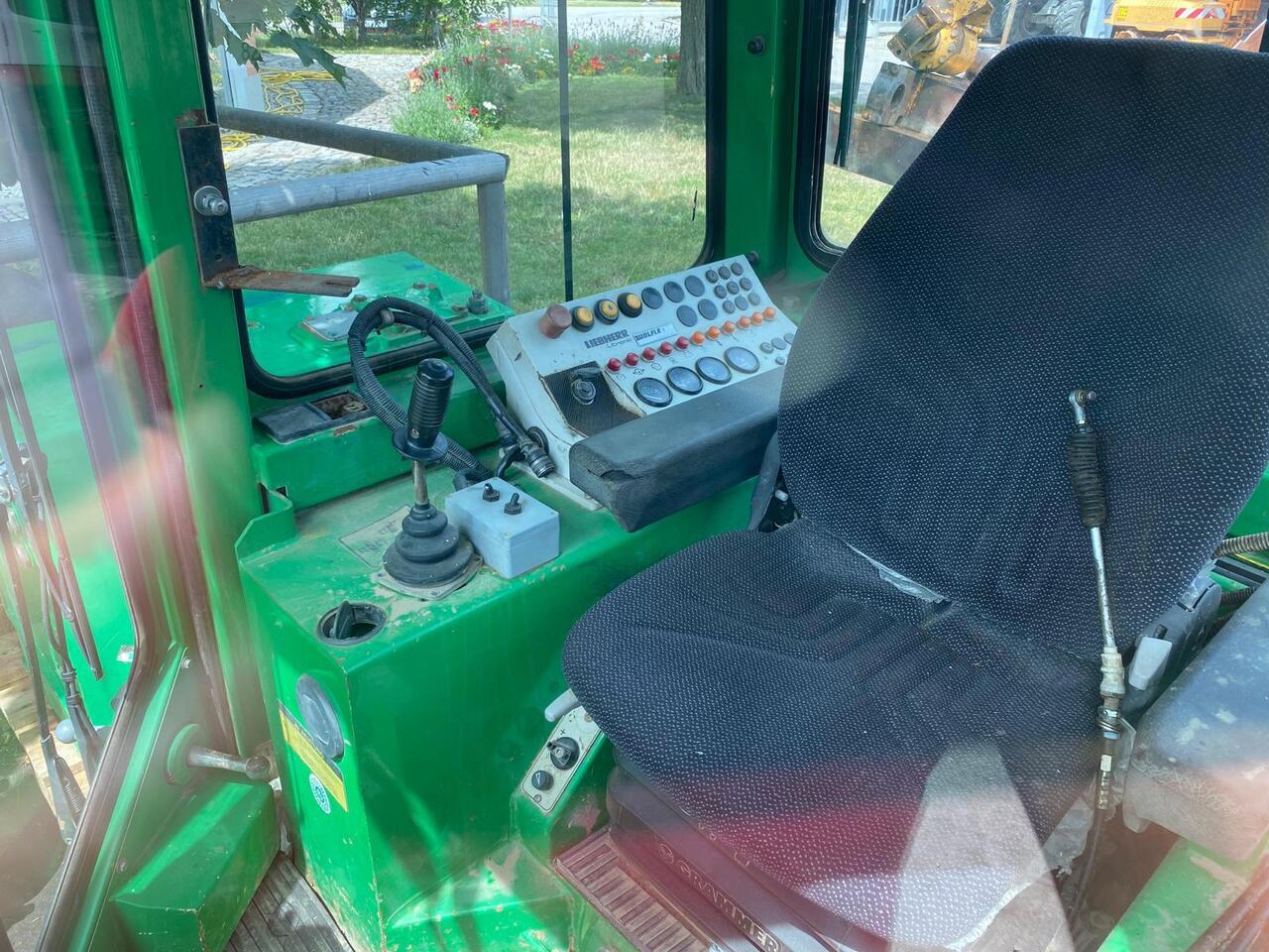 Liebherr PR 732 - Cabine voor Bouwmachine: afbeelding 5 Liebherr PR 732 - Cabine voor Bouwmachine: afbeelding 5