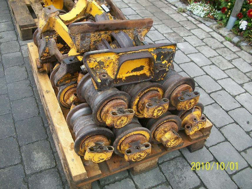 Liebherr R 902 Lit. - Rupsband - Rollen voor Bouwmachine: afbeelding 2 Liebherr R 902 Lit. - Rupsband - Rollen voor Bouwmachine: afbeelding 2