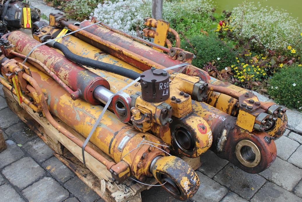 Liebherr R 922 - Hydraulische cilinder voor Bouwmachine: afbeelding 1 Liebherr R 922 - Hydraulische cilinder voor Bouwmachine: afbeelding 1