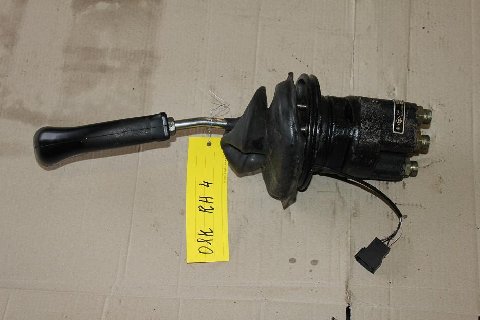 O&K RH 4 PMS Joystick - Cabine en interieur voor Bouwmachine: afbeelding 4 O&K RH 4 PMS Joystick - Cabine en interieur voor Bouwmachine: afbeelding 4