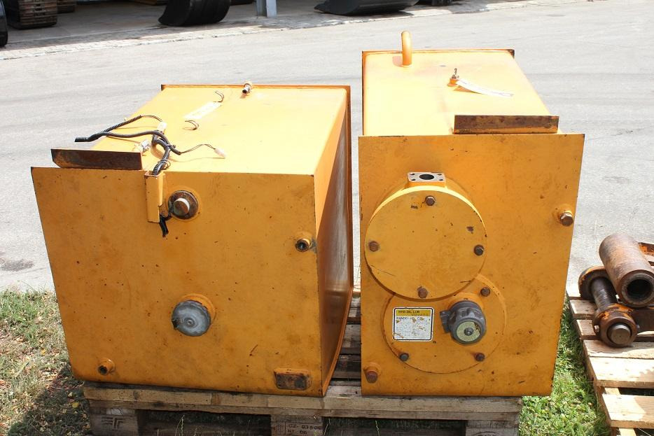 Samsung SE 130 LC - Hydrauliektank voor Bouwmachine: afbeelding 4 Samsung SE 130 LC - Hydrauliektank voor Bouwmachine: afbeelding 4