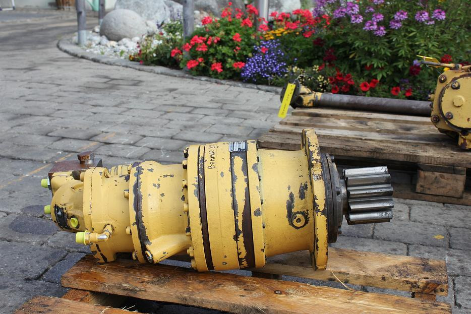 Transmital-Bonfigioli 705 T2 - Zwenkmotor voor Bouwmachine: afbeelding 2 Transmital-Bonfigioli 705 T2 - Zwenkmotor voor Bouwmachine: afbeelding 2