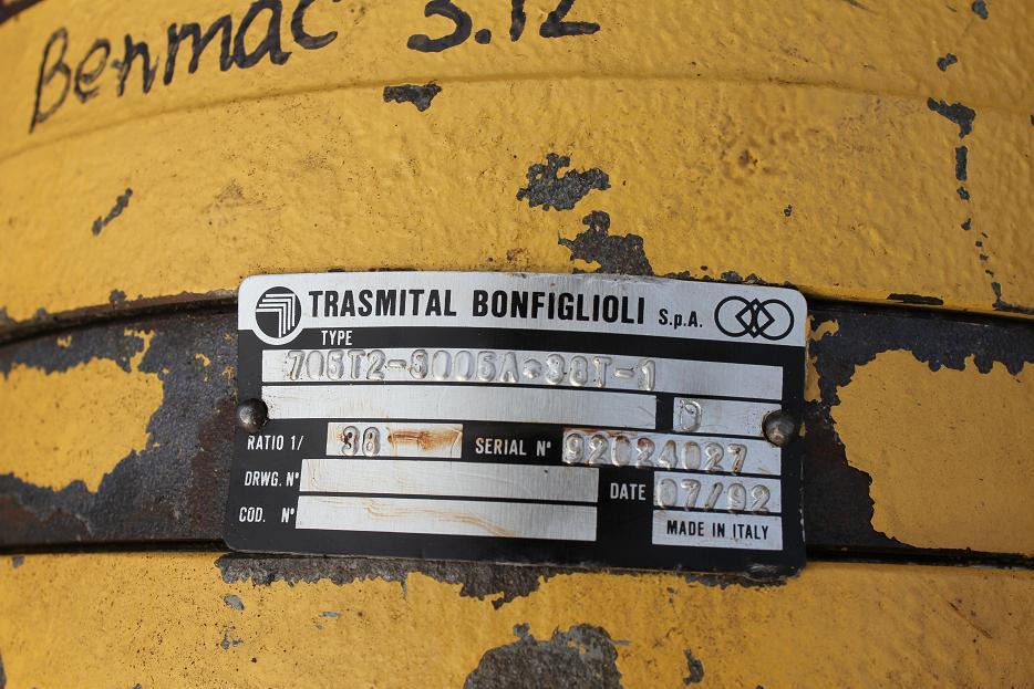 Transmital-Bonfigioli 705 T2 - Zwenkmotor voor Bouwmachine: afbeelding 1 Transmital-Bonfigioli 705 T2 - Zwenkmotor voor Bouwmachine: afbeelding 1