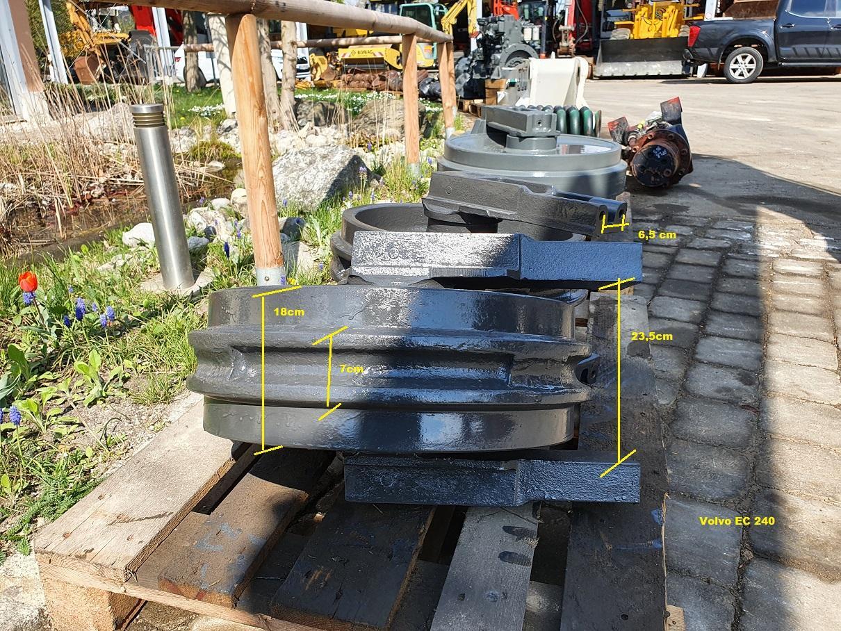 Volvo EC 240 - Rijwerkonderdelen voor Bouwmachine: afbeelding 2 Volvo EC 240 - Rijwerkonderdelen voor Bouwmachine: afbeelding 2