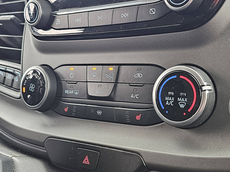 Kleine bestelwagen Ford Transit Custom 2.0 L1 Automaat Navi AC!: afbeelding 9 Kleine bestelwagen Ford Transit Custom 2.0 L1 Automaat Navi AC!: afbeelding 9