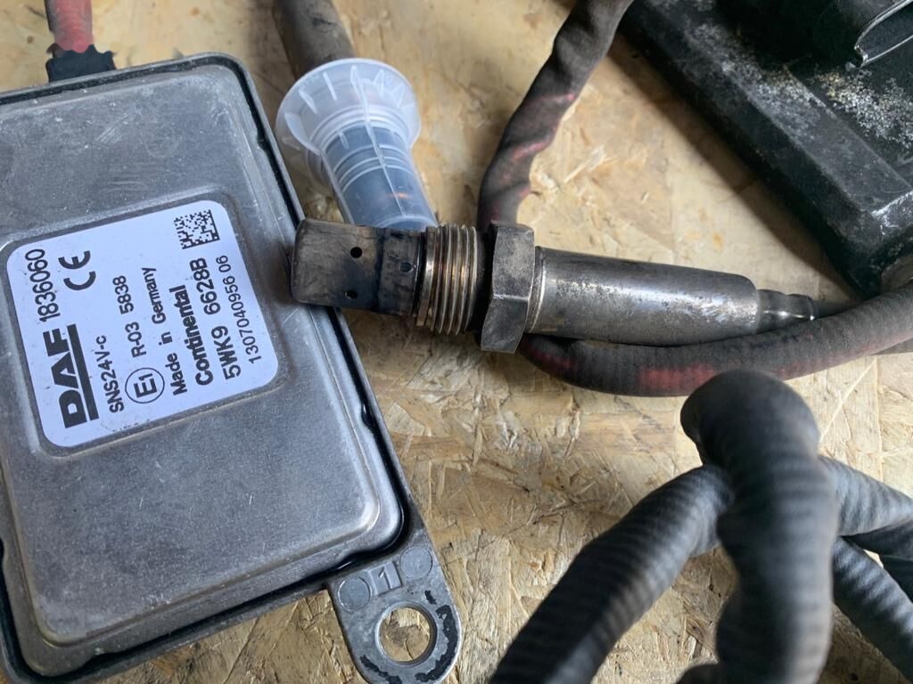 Cummins DAF euro 6 / euro 5 do regeneracji 5WK96751C DAF 4326862 Czujnik NOX, SONDA PRZED KATALIZATOREM Oryginał truck - Geluiddemper/ Uitlaatsysteem voor Vrachtwagen: afbeelding 3 Cummins DAF euro 6 / euro 5 do regeneracji 5WK96751C DAF 4326862 Czujnik NOX, SONDA PRZED KATALIZATOREM Oryginał truck - Geluiddemper/ Uitlaatsysteem voor Vrachtwagen: afbeelding 3