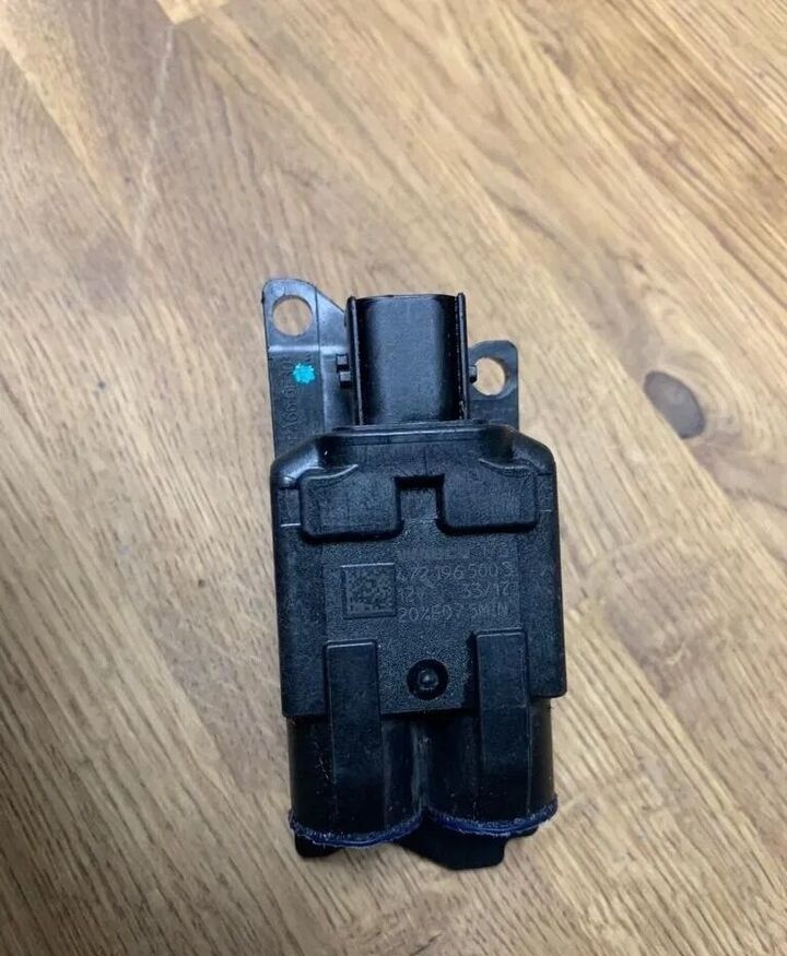 Nowy Zawór Zabezpieczający Cewka Modulatora ABS WABCO 4721965003 - Remventiel voor Vrachtwagen: afbeelding 1 Nowy Zawór Zabezpieczający Cewka Modulatora ABS WABCO 4721965003 - Remventiel voor Vrachtwagen: afbeelding 1