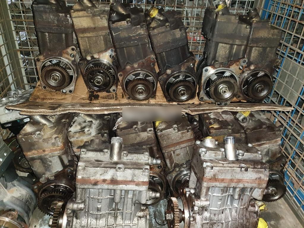 Voith LP490 A4711303215 Mercedes-Benz Actros MP4 Euro 6 A4711303215 Hurt Voith Wabco - Compressor voor Vrachtwagen: afbeelding 4 Voith LP490 A4711303215 Mercedes-Benz Actros MP4 Euro 6 A4711303215 Hurt Voith Wabco - Compressor voor Vrachtwagen: afbeelding 4