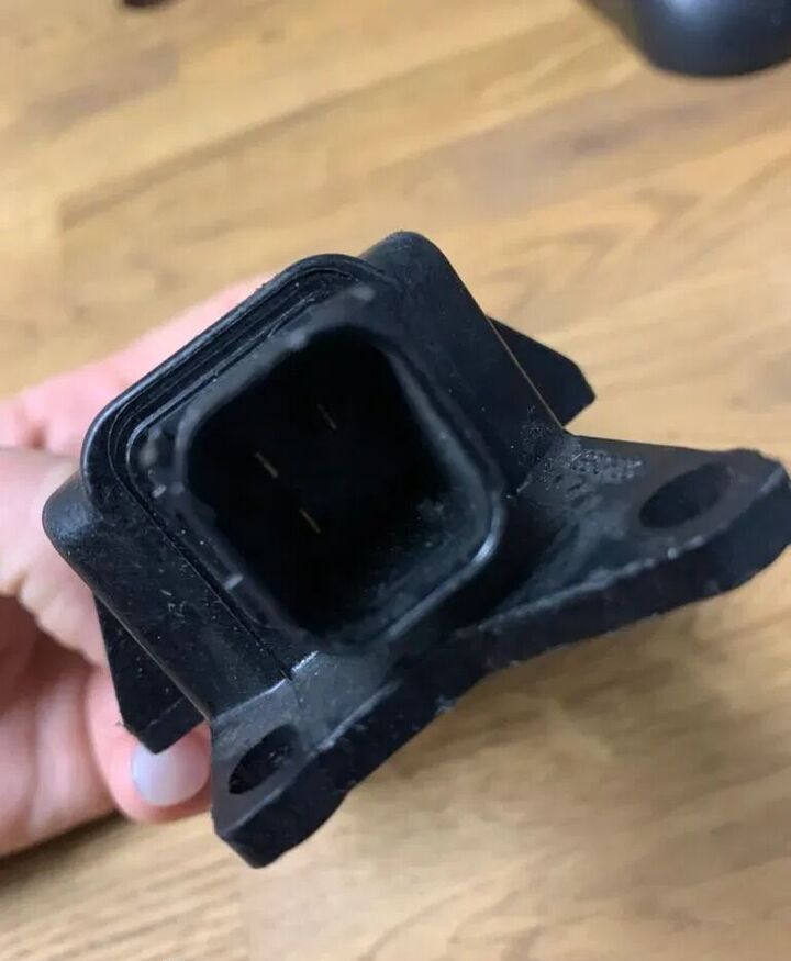 Zawór Zabezpieczający Cewka Modulatora ABS WABCO 4721266003 24 V 4721266003 - Remventiel voor Vrachtwagen: afbeelding 3 Zawór Zabezpieczający Cewka Modulatora ABS WABCO 4721266003 24 V 4721266003 - Remventiel voor Vrachtwagen: afbeelding 3