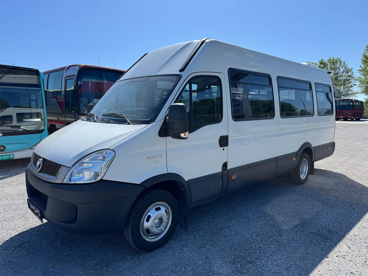 IVECO DAILY WAY (2012) - Touringcar: afbeelding 3 IVECO DAILY WAY (2012) - Touringcar: afbeelding 3