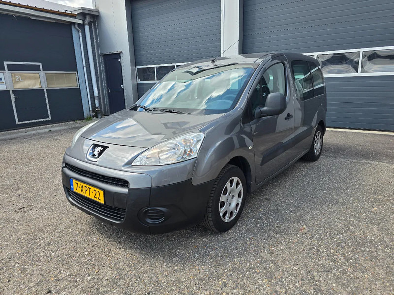 Peugeot Partner 1.6 benzine - Personenwagen: afbeelding 1 Peugeot Partner 1.6 benzine - Personenwagen: afbeelding 1