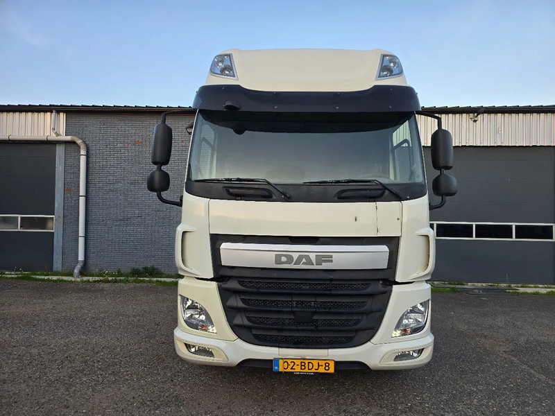 DAF CF Super Space Cabin - Trekker: afbeelding 5 DAF CF Super Space Cabin - Trekker: afbeelding 5