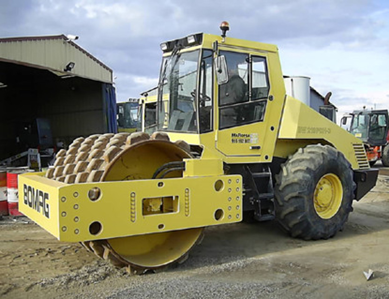 Autopropulsado Bomag BW 219PDH·3 - Schapenpootwals/ Grondverdichter: afbeelding 1 Autopropulsado Bomag BW 219PDH·3 - Schapenpootwals/ Grondverdichter: afbeelding 1