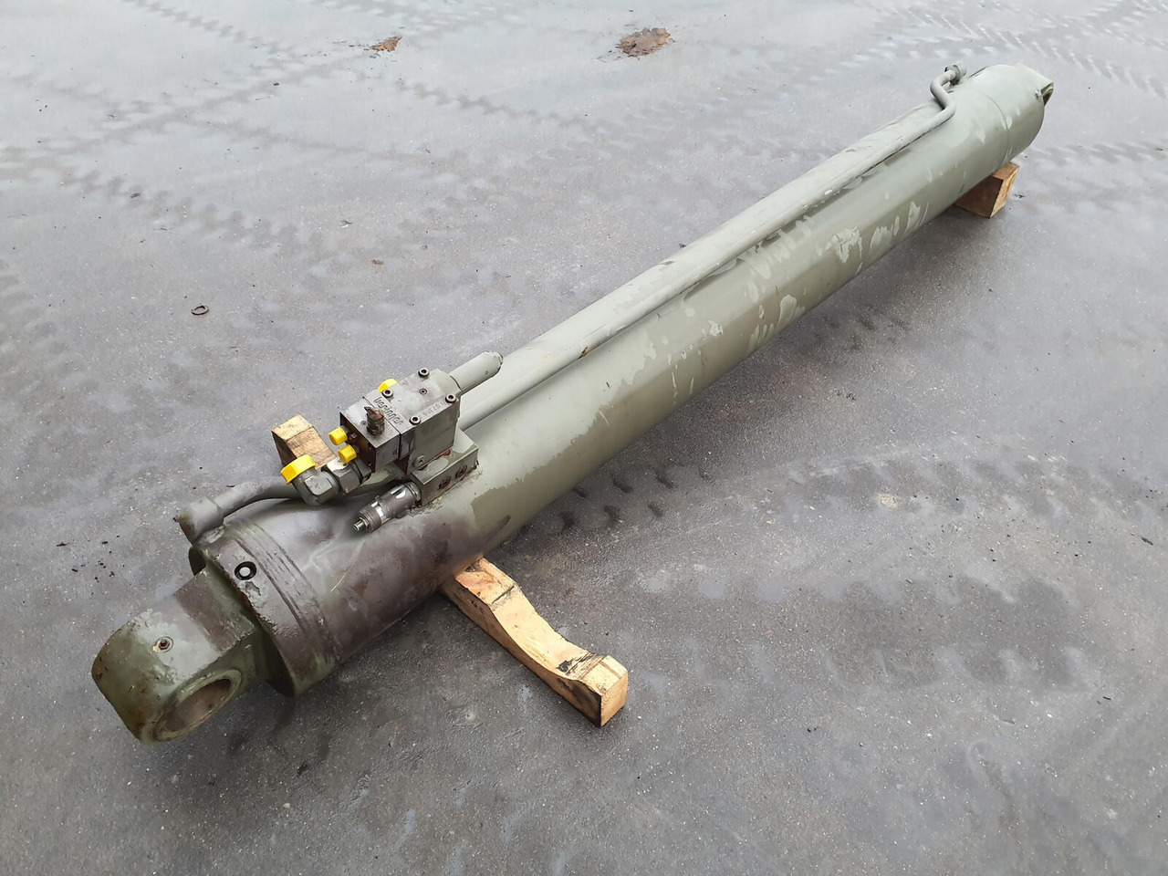 FAUN RTF 25-2 boom cylinder - Hydraulische cilinder voor Mobiele kraan: afbeelding 2 FAUN RTF 25-2 boom cylinder - Hydraulische cilinder voor Mobiele kraan: afbeelding 2