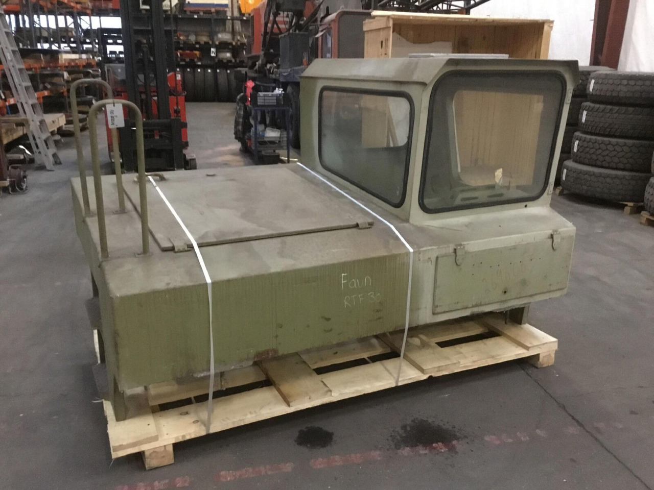 FAUN RTF 30 lower cabin - Cabine voor Mobiele kraan: afbeelding 5 FAUN RTF 30 lower cabin - Cabine voor Mobiele kraan: afbeelding 5
