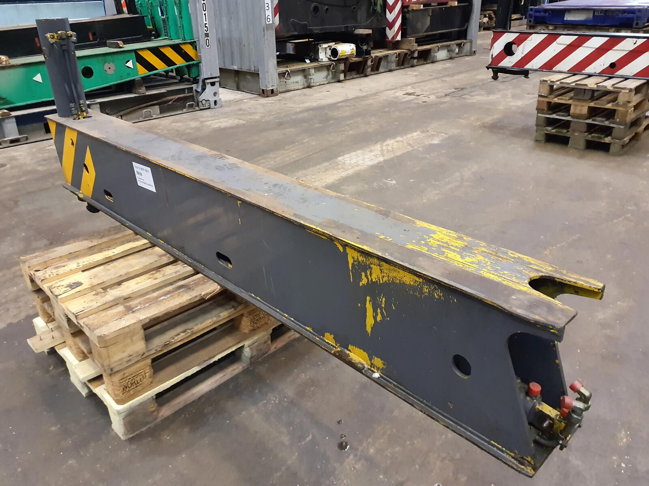 FAUN RTF 50-3 outrigger beam front complete - Ophanging voor Kraan: afbeelding 4 FAUN RTF 50-3 outrigger beam front complete - Ophanging voor Kraan: afbeelding 4