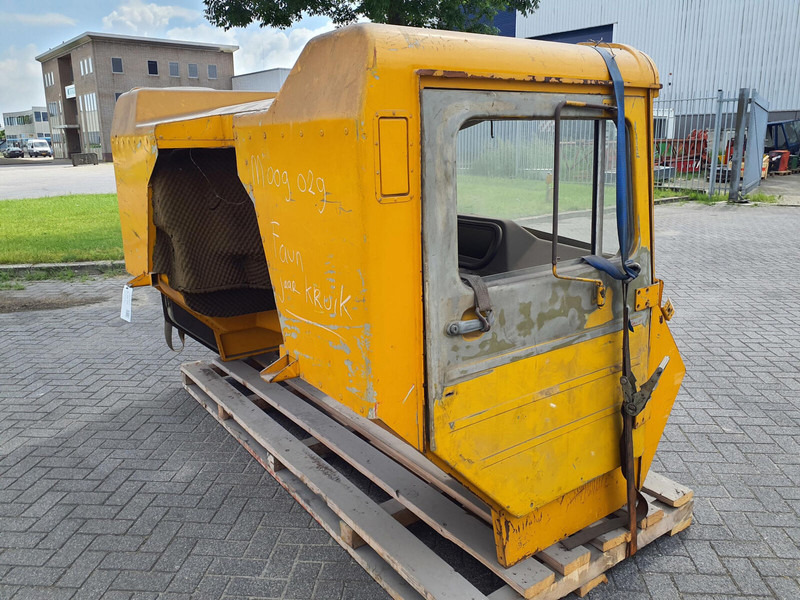 Faun KF lower cabin - Cabine en interieur voor Kraan: afbeelding 3 Faun KF lower cabin - Cabine en interieur voor Kraan: afbeelding 3