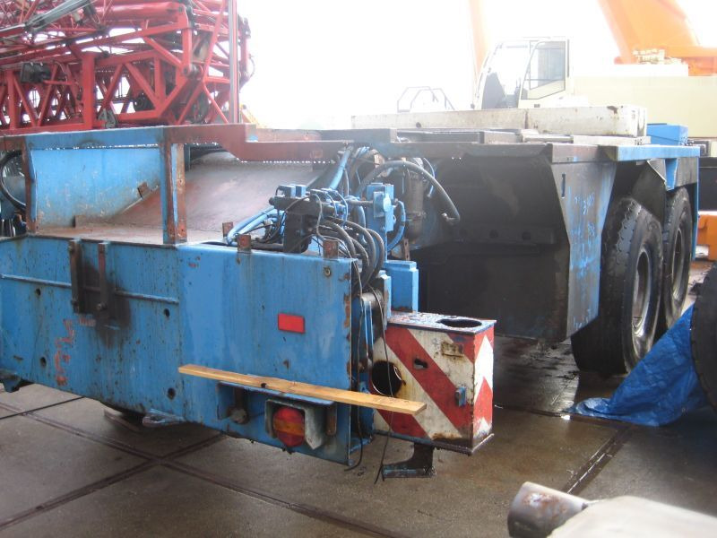Grove GMK 3050 for parts - Mobiele kraan: afbeelding 2 Grove GMK 3050 for parts - Mobiele kraan: afbeelding 2