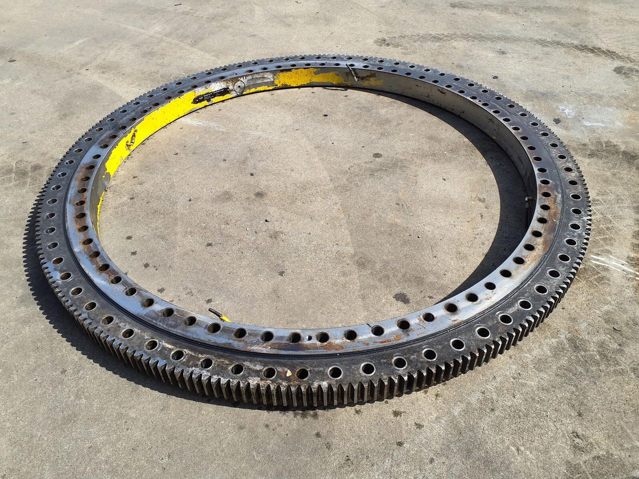 Grove GMK 5100 slewing ring - Draaikrans voor Mobiele kraan: afbeelding 1 Grove GMK 5100 slewing ring - Draaikrans voor Mobiele kraan: afbeelding 1