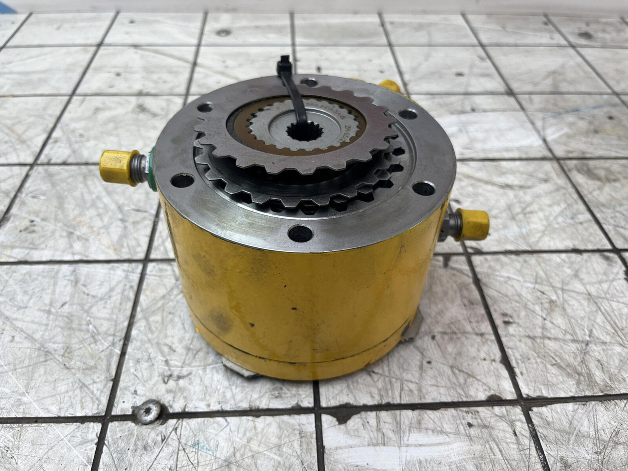 Grove GMK 6300L multiple-disk brake - Zwenkmotor voor Mobiele kraan: afbeelding 2 Grove GMK 6300L multiple-disk brake - Zwenkmotor voor Mobiele kraan: afbeelding 2
