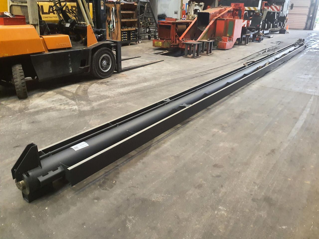 Grove GMK 6300L telescopic cylinder - Hydraulische cilinder voor Mobiele kraan: afbeelding 3 Grove GMK 6300L telescopic cylinder - Hydraulische cilinder voor Mobiele kraan: afbeelding 3